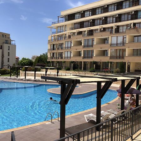 Vp Luxor Studio Свети Влас Екстериор снимка